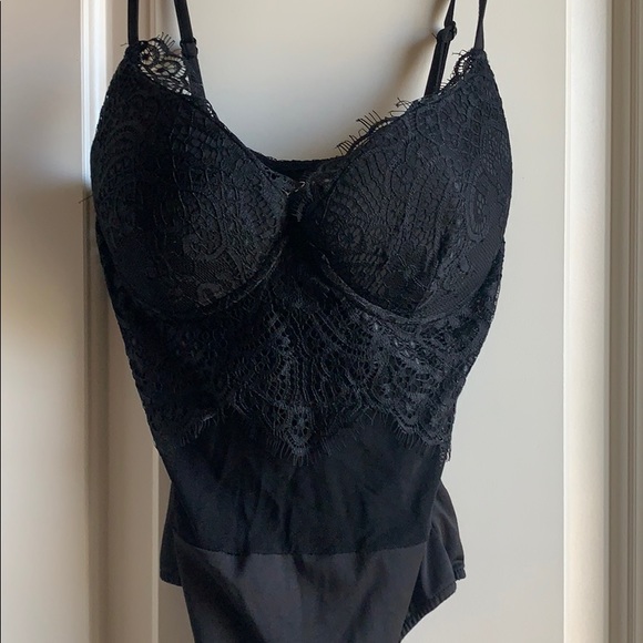 Lace bodysuit - Picture 2 of 7